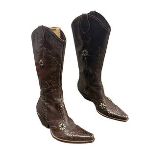 BCBG Brown Western Boots